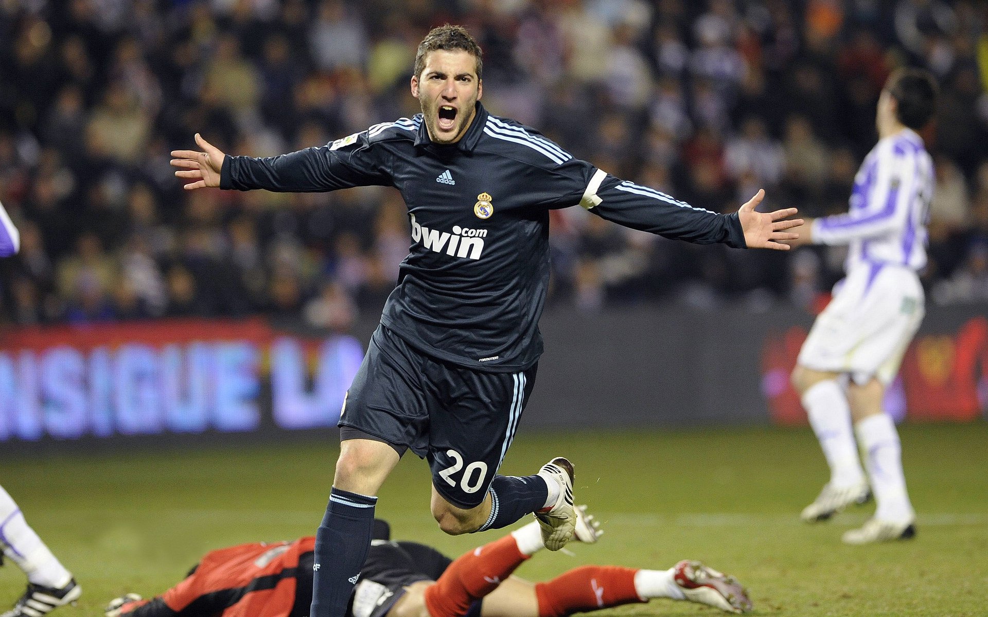 关键战：谁能创造“奇迹”晋级？